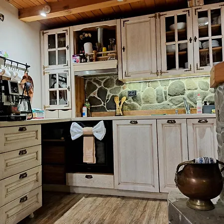 River Garden Beli Oszam