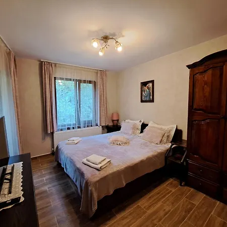 Nyaraló River Garden