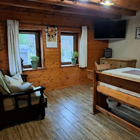 River Garden Nyaraló